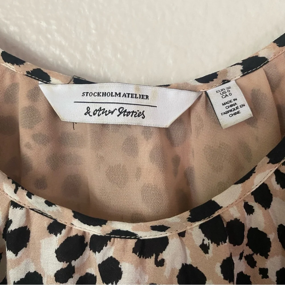 & Other Stories Gathered Leopard Maxi Dress - Picture 4 of 12